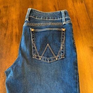 Wrangler Retro Mae Mid Rise Boot Cut 9/10x36